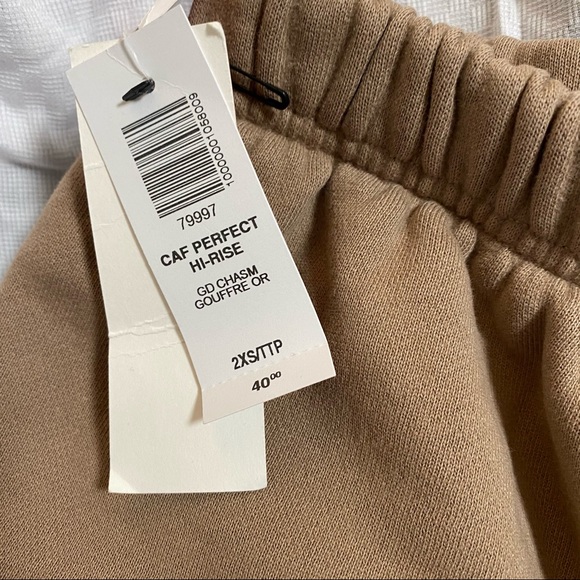 TNA fleece shorts - Picture 5 of 5